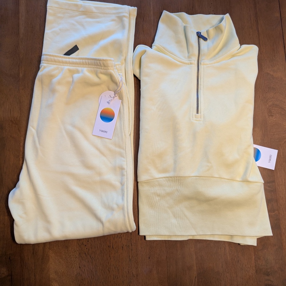 Vuori Sweatpants & Pullover Set